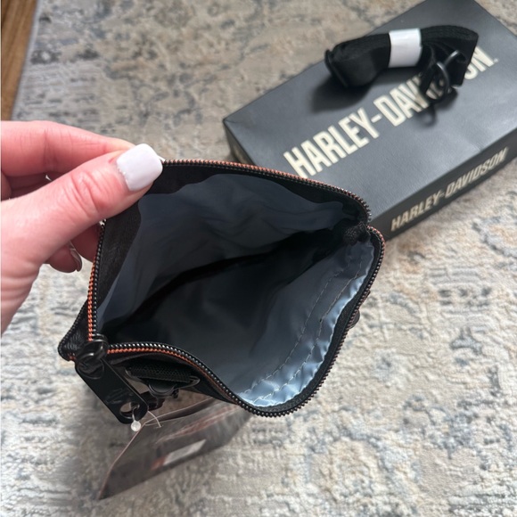 Harley-Davidson Heather Gray Crossbody Sling Bag Shield Logo NWT - Picture 5 of 6